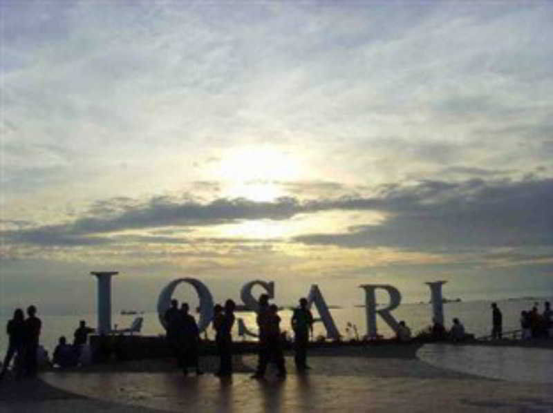 Oyo 628 Losari Metro Makassar Exteriör bild