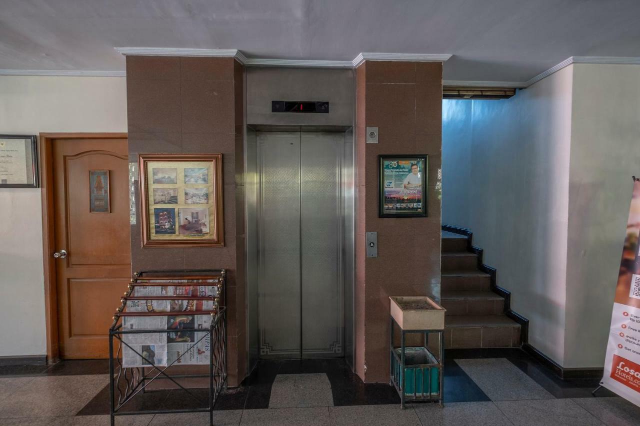 Oyo 628 Losari Metro Makassar Exteriör bild